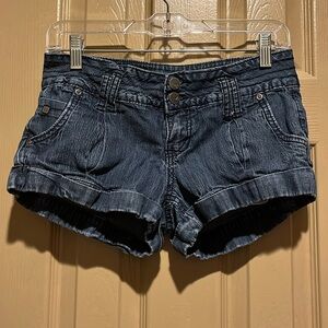 Jean short shorts